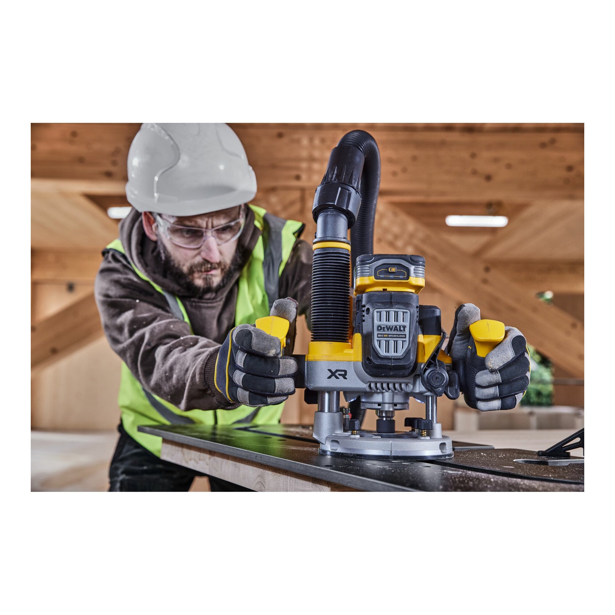 Dewalt Akku-Oberfräse 18 V DCW620NT-XJ, bürstenlos (Basisversion)