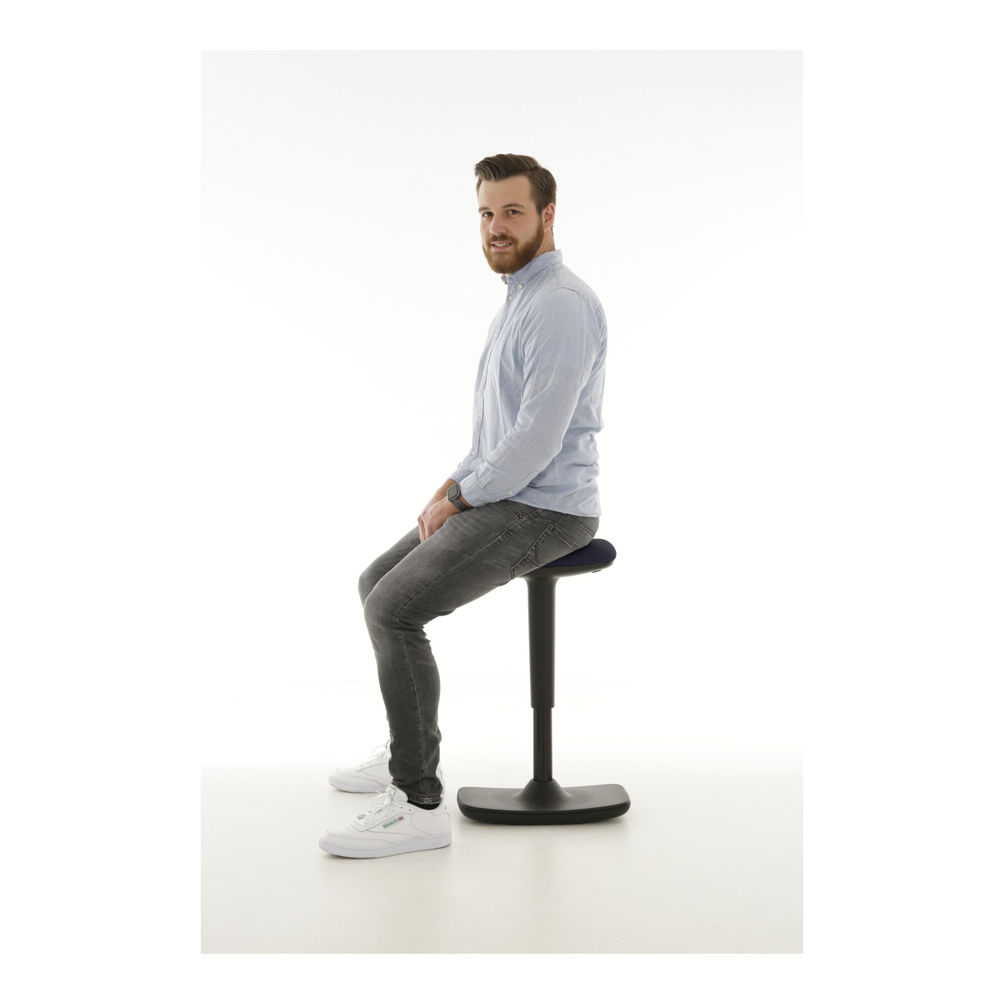 STIER Height-adjustable stool with rocking function upholstery anthracite