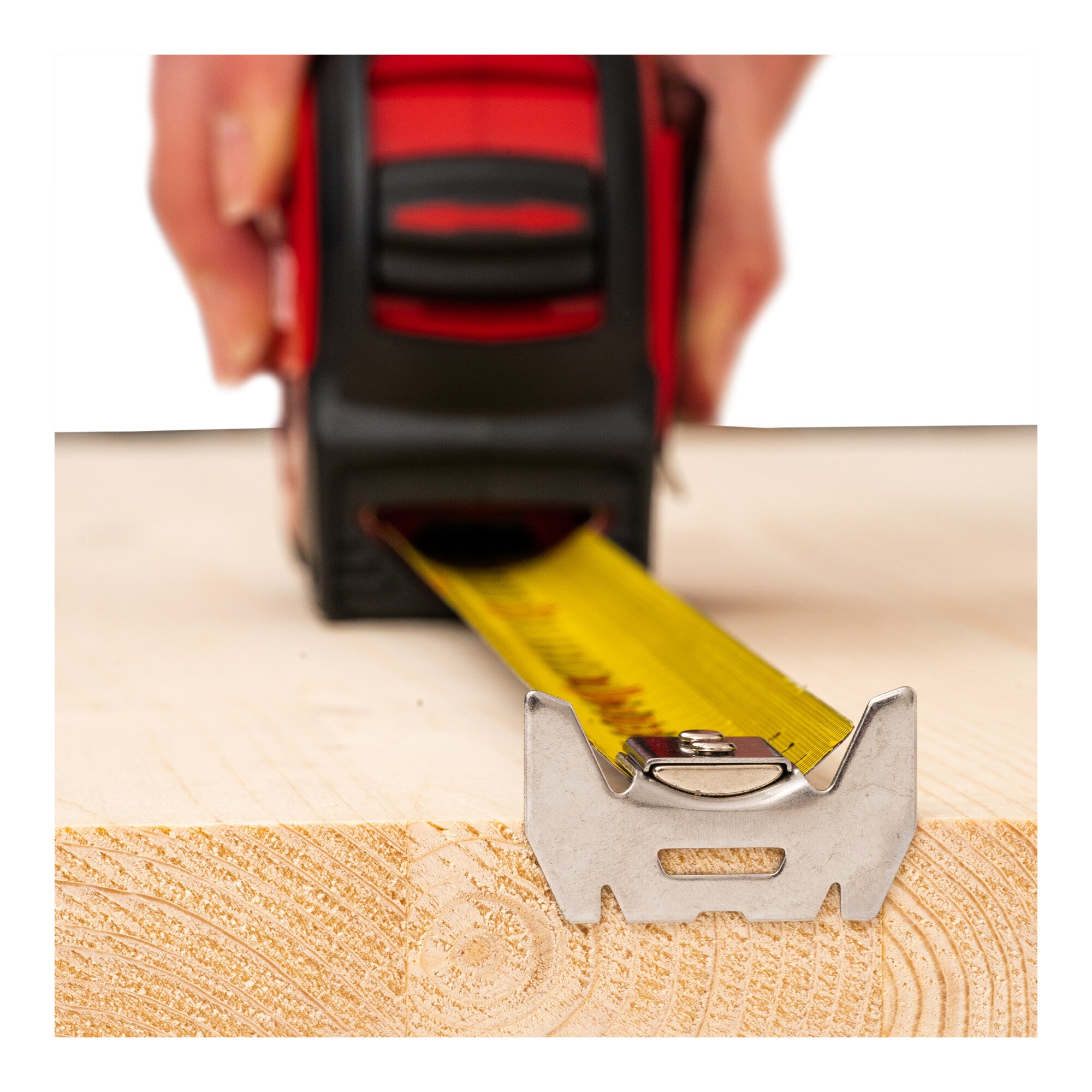 STIER Premium Taschenbandmaß | 5 m x 32 mm | mit Magnet und Edelstahlhaken für sicheren Halt | mit Gürtelclip