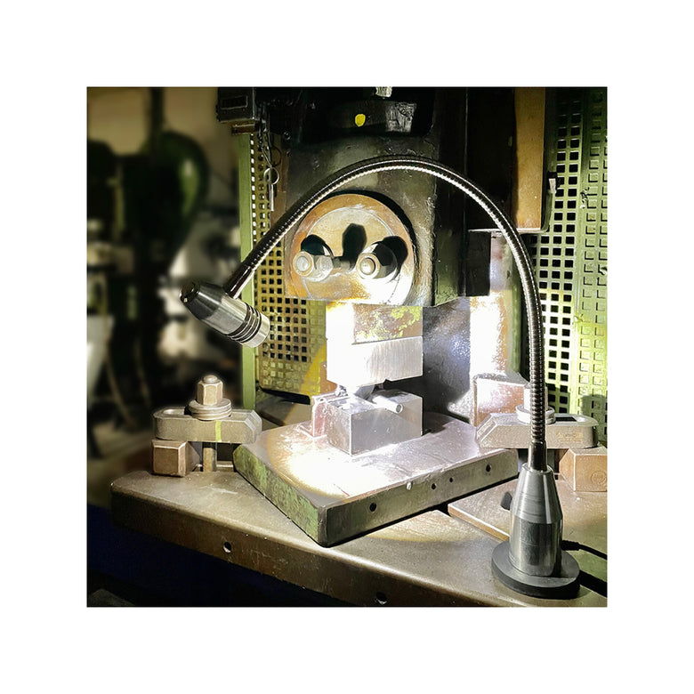 Bauer + Böcker Arbeitsleuchte LED Punktstrahler 90 Grd. 28mm