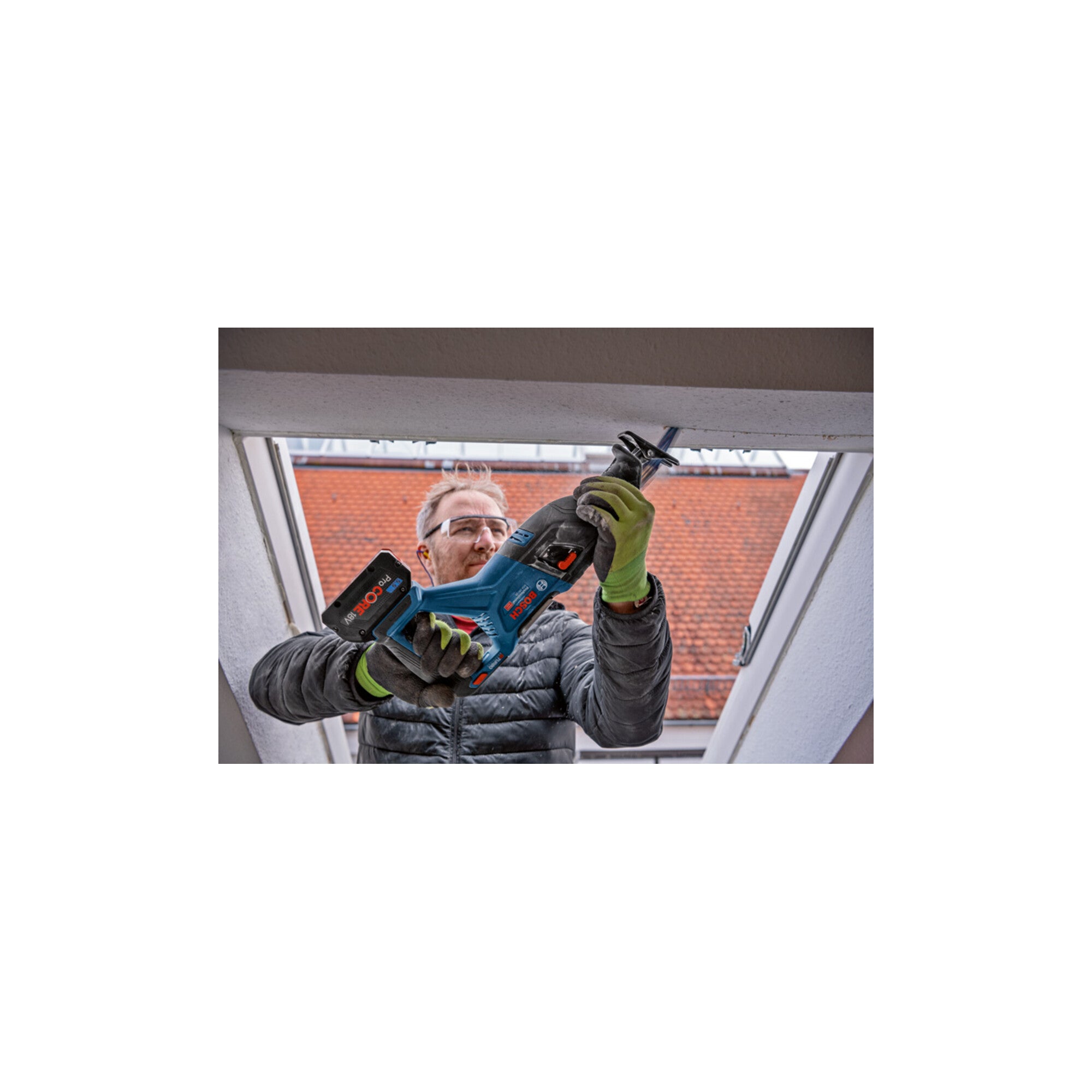 Bosch Akku-Säbelsäge GSA 18V-28 mit L-BOXX