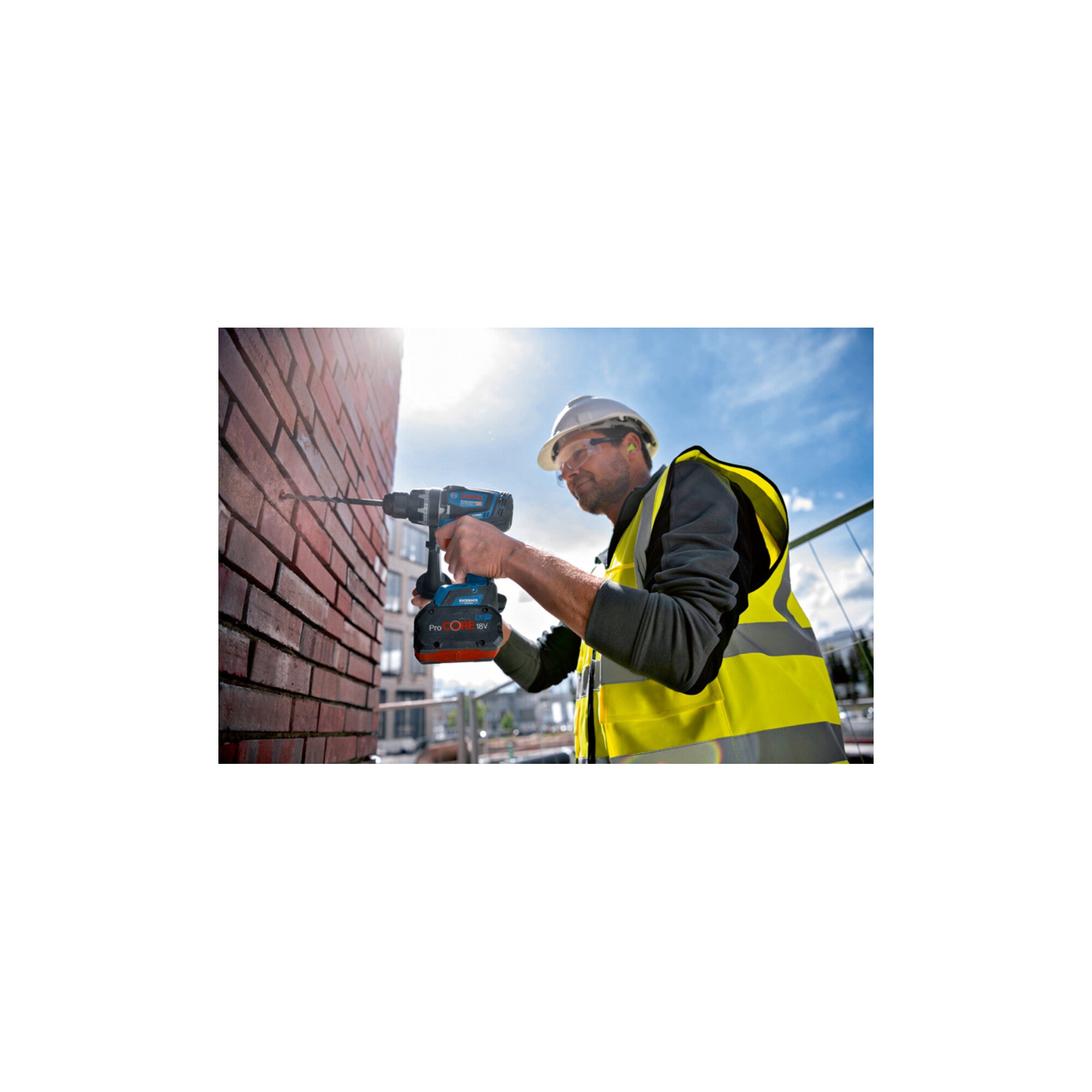 Bosch Akku-Schlagbohrschrauber GSB 18V-150 C in L-BOXX