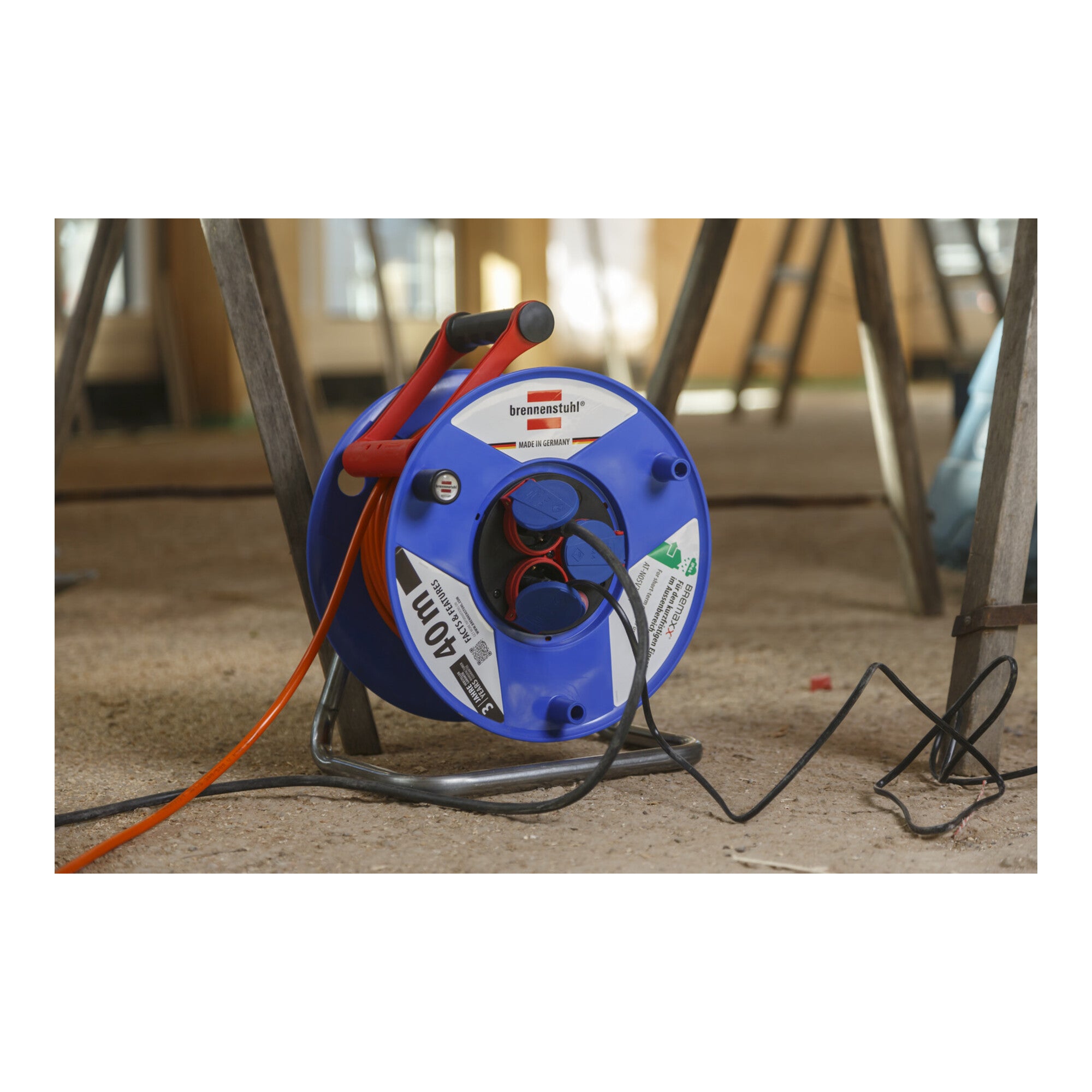 Brennenstuhl Garant IP44 Kabeltrommel, 40m Kabel in orange
