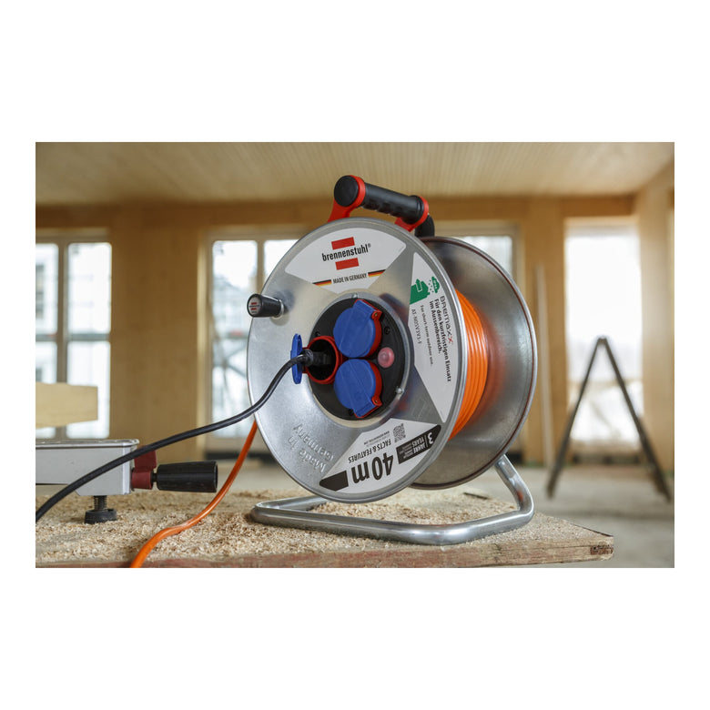 Brennenstuhl Garant S IP44 Kabeltrommel, 40m Kabel in orange