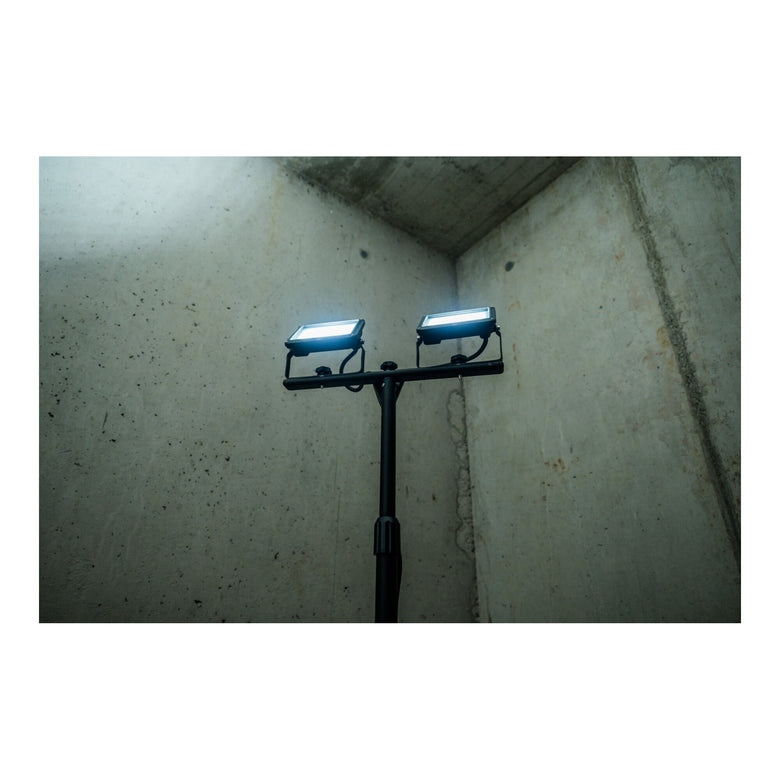 Brennenstuhl LED Stativstrahler JARO 6060 T (2x20W, 4800lm, 6500K, IP65, LED