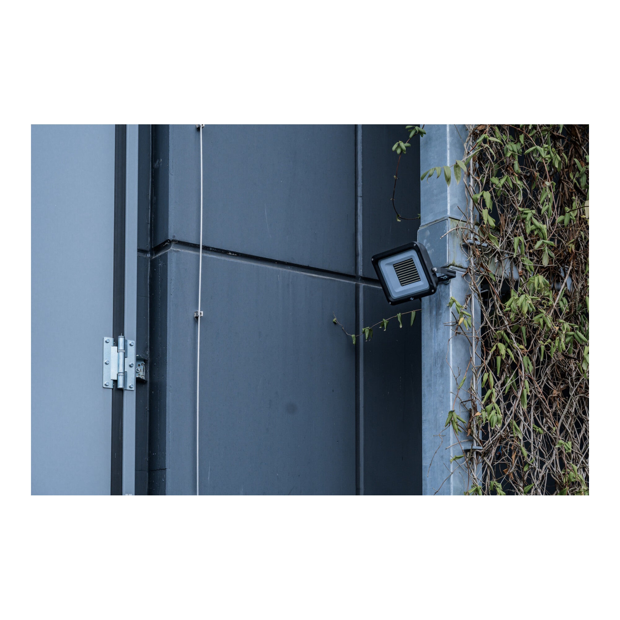 Brennenstuhl LED Strahler JARO 14060 / LED-Leuchte 100W für außen