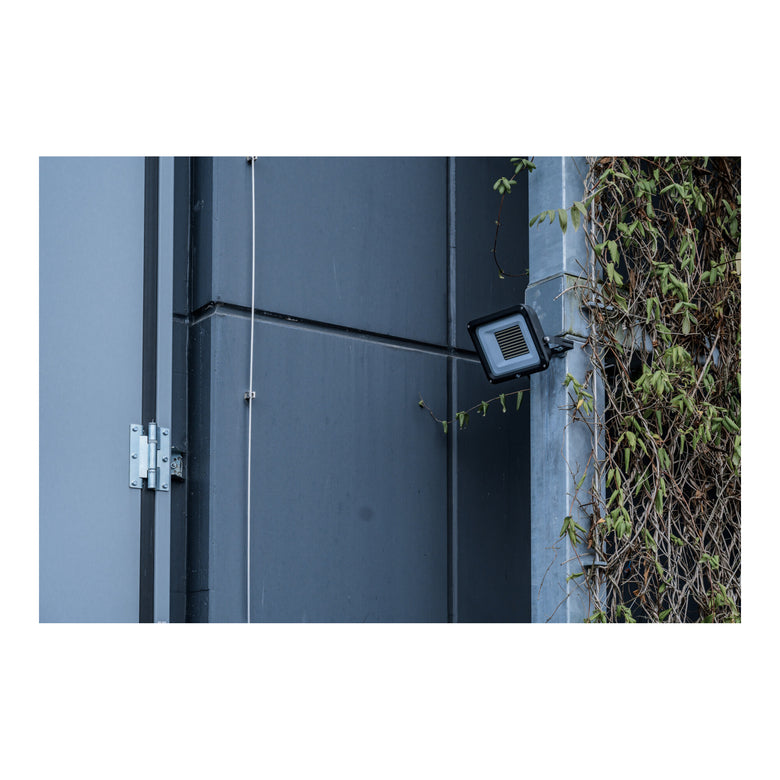 Brennenstuhl LED Strahler JARO 14060 / LED-Leuchte 100W für außen