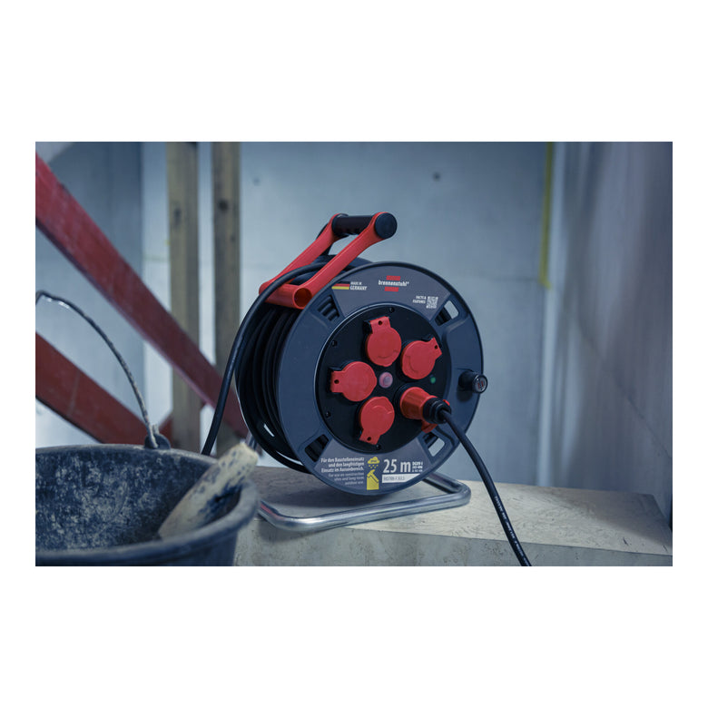 Brennenstuhl Professional Kabeltrommel 300 KU 2100 IP44, 25m H07RN-F 3G1.5