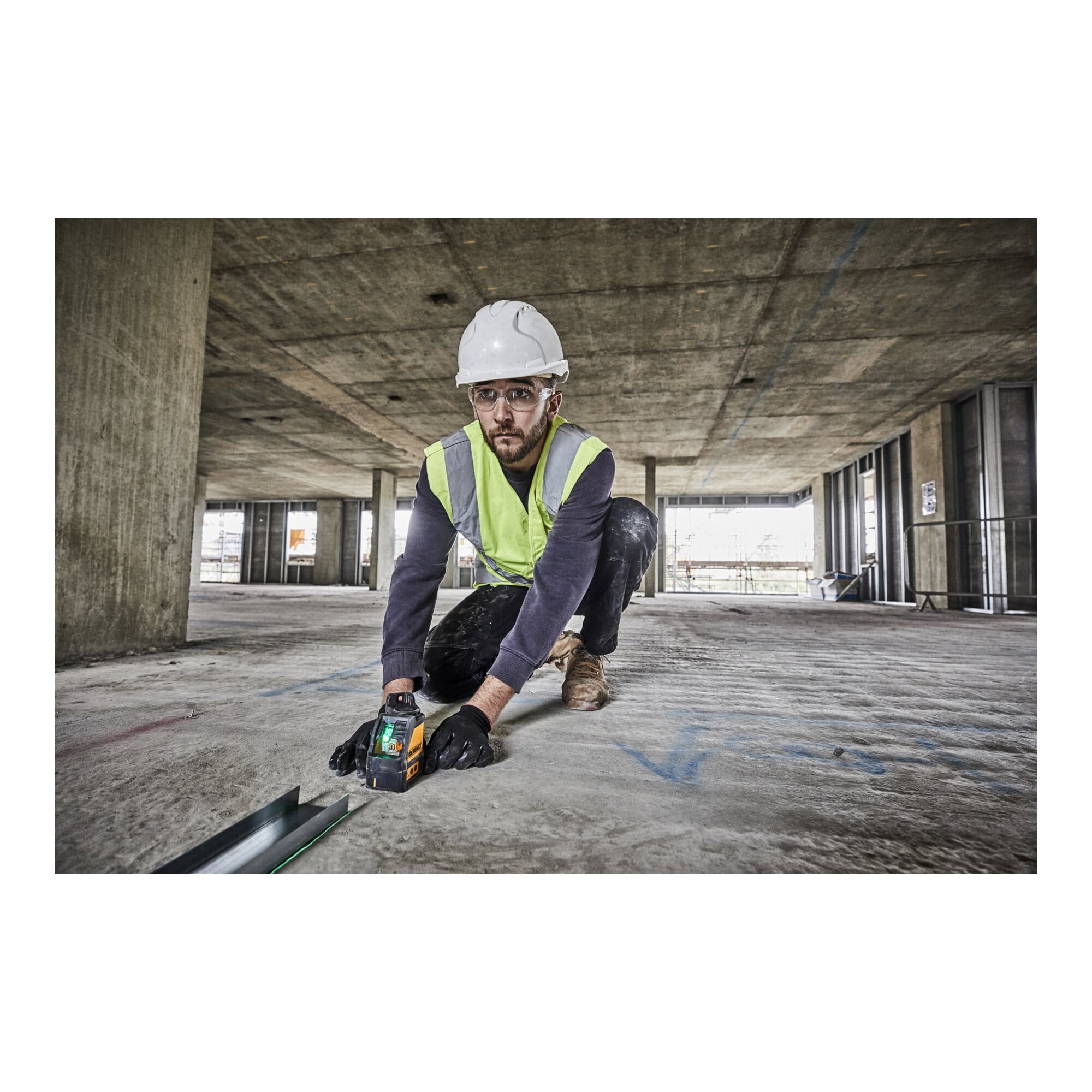 DEWALT Kreuzlinien-Laser grün DW088CG-XJ