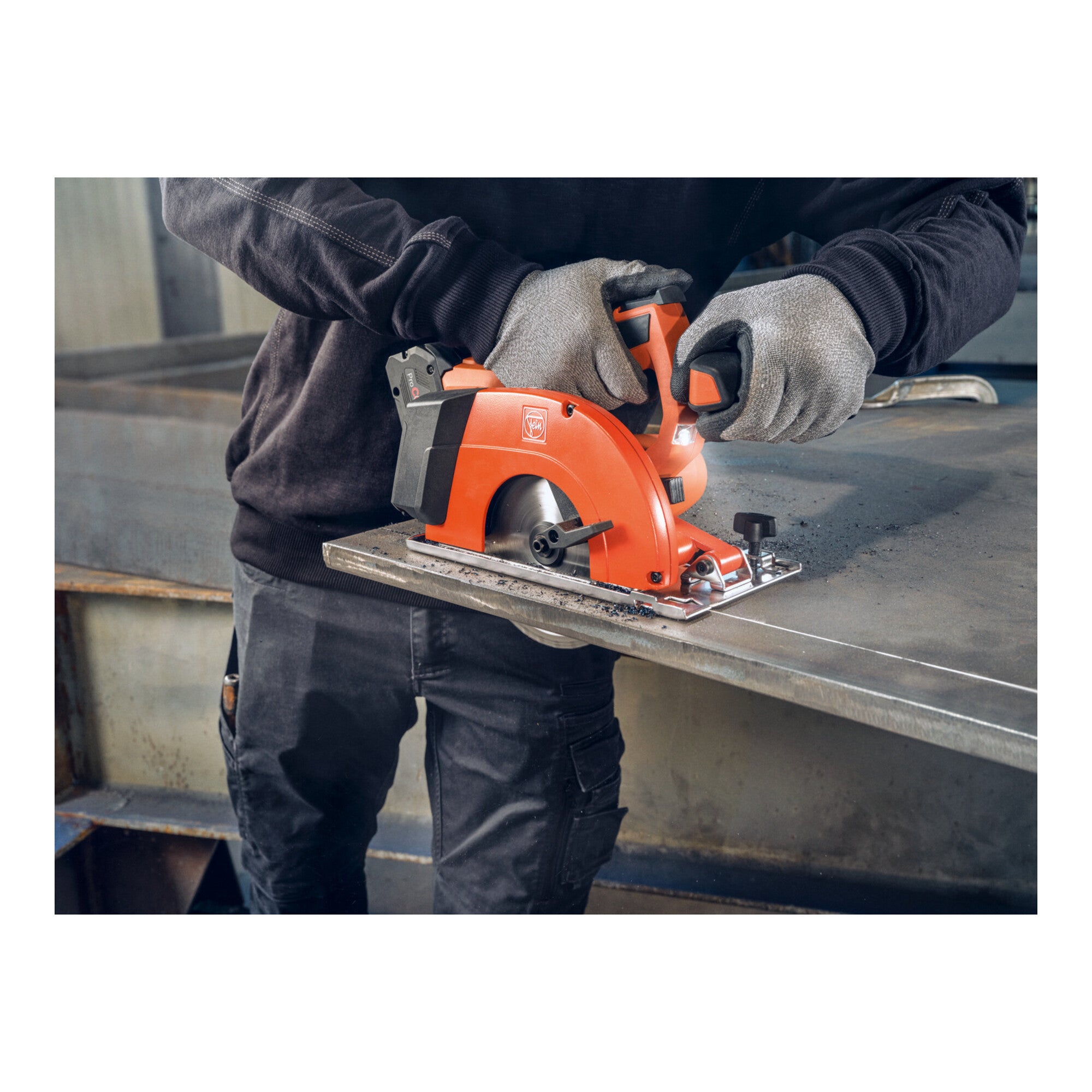 Fein Kompakte Akku-Handkreissäge für Metall, F-IRON Cut 57 AS Set 2 x 8 Ah