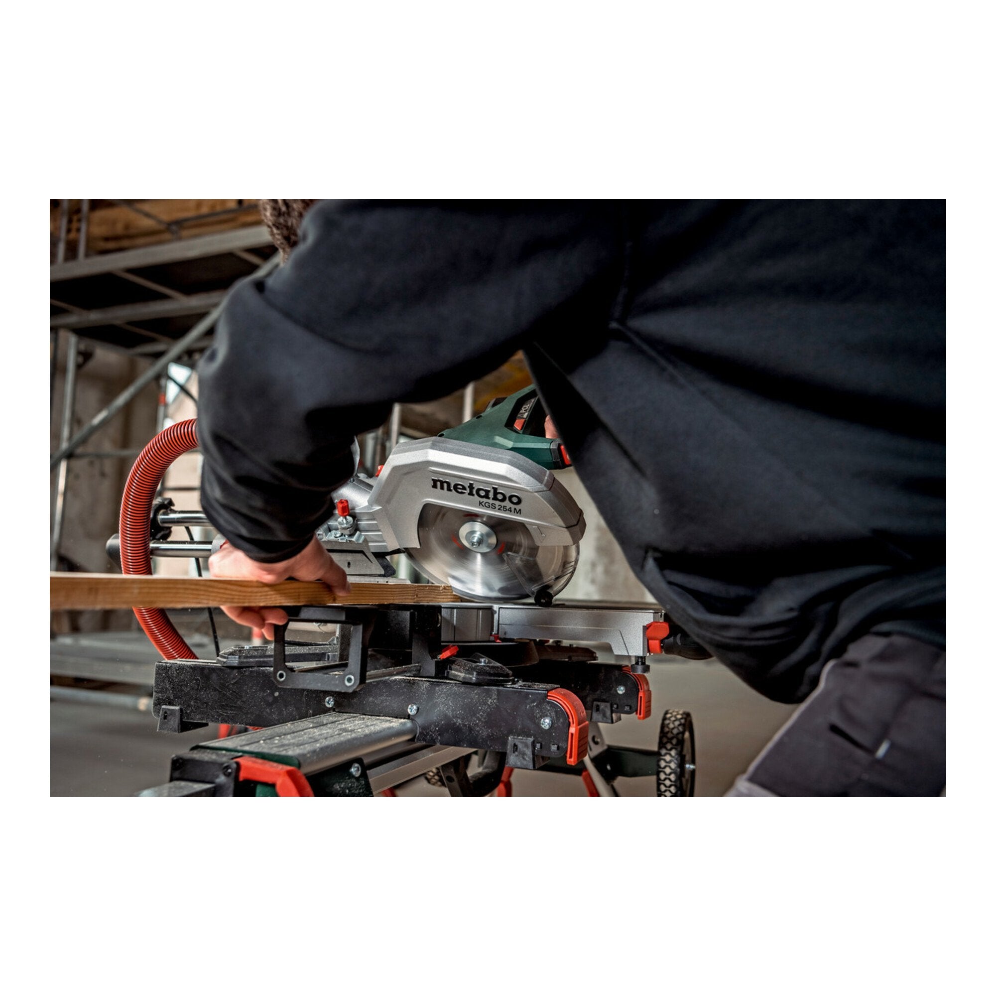 Metabo Kappsäge KGS 254 M (613254000) mit Zugfunktion, im Karton