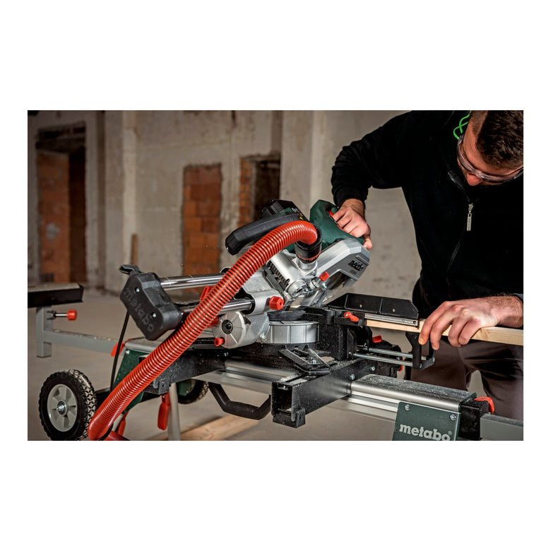 Metabo Kappsäge KGS 254 M (613254000) mit Zugfunktion, im Karton
