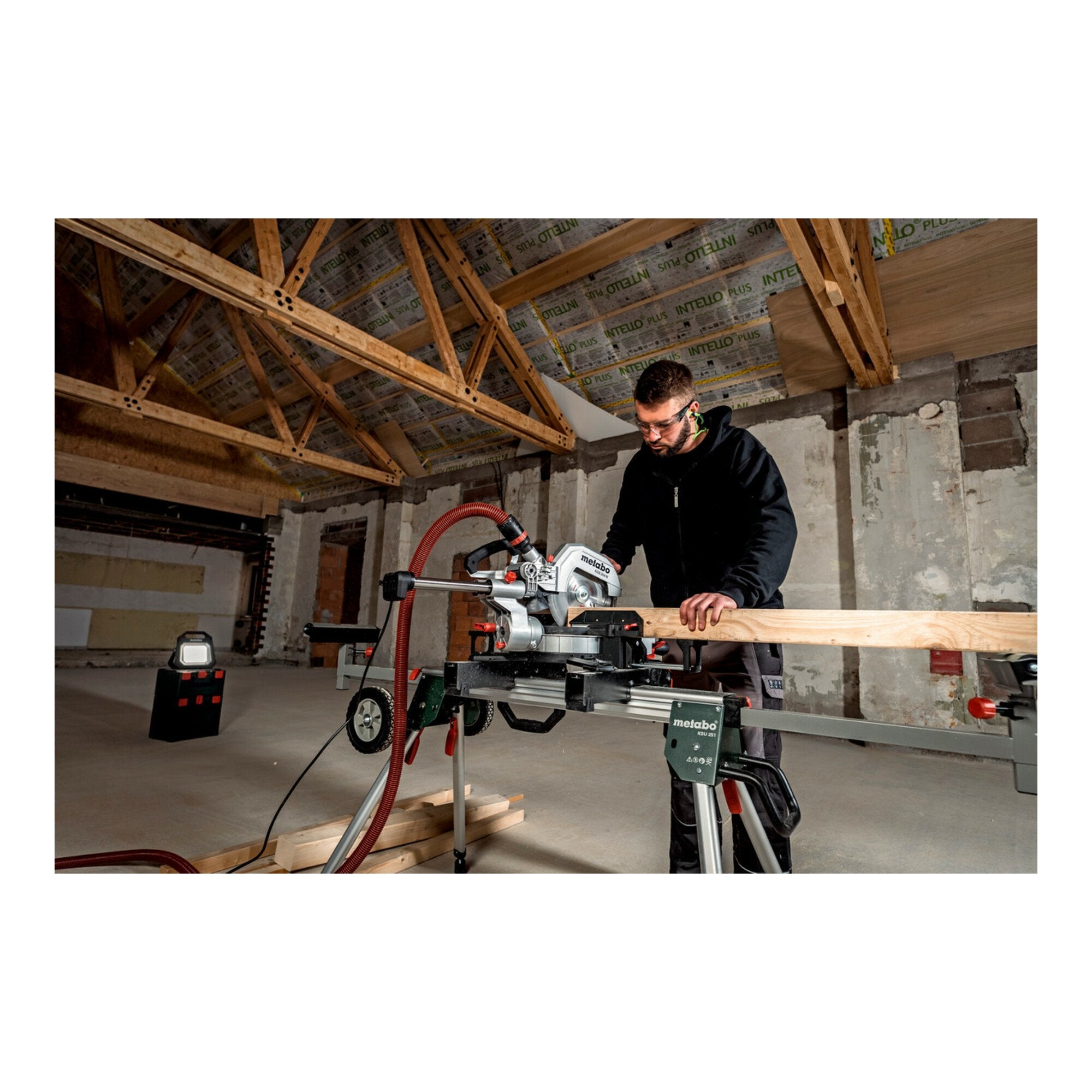 Metabo Kappsäge KGS 254 M (613254000) mit Zugfunktion, im Karton