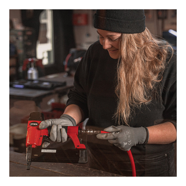 STIER Druckluftnagler SKN-15/50 für Stauchkopfnägel 15-50 mm Paneelen inkl.