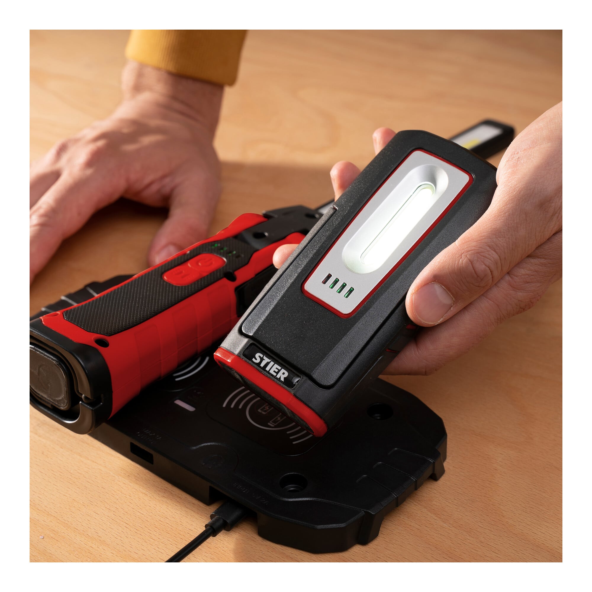 STIER LED Arbeitsleuchten Set 300/1000 Lumen magnetisch Induktionsladepad 120°