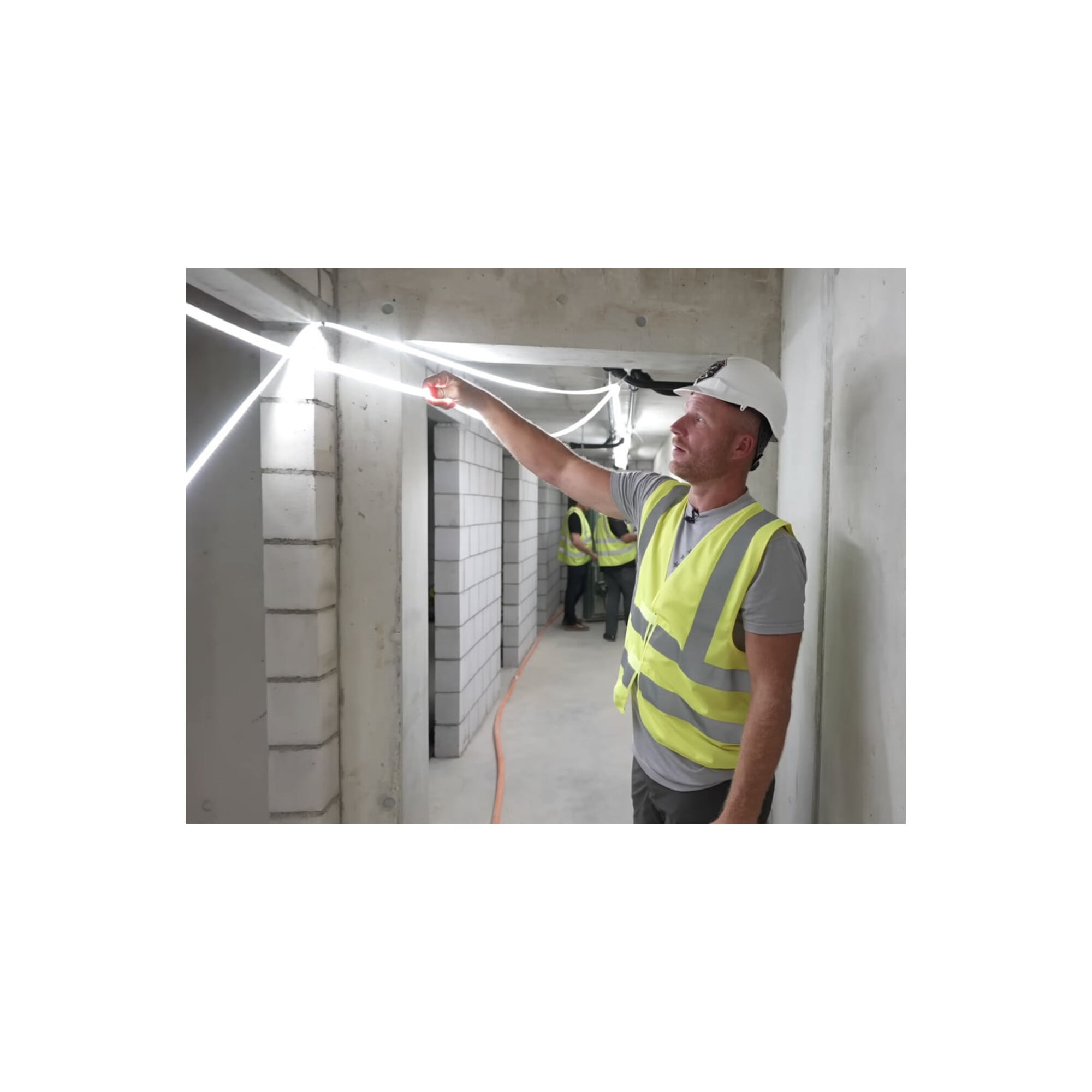 STIER LED Streifen Baustrahler 15m 13.500lm 6400k 900lm/m PVC erweiterbar auf