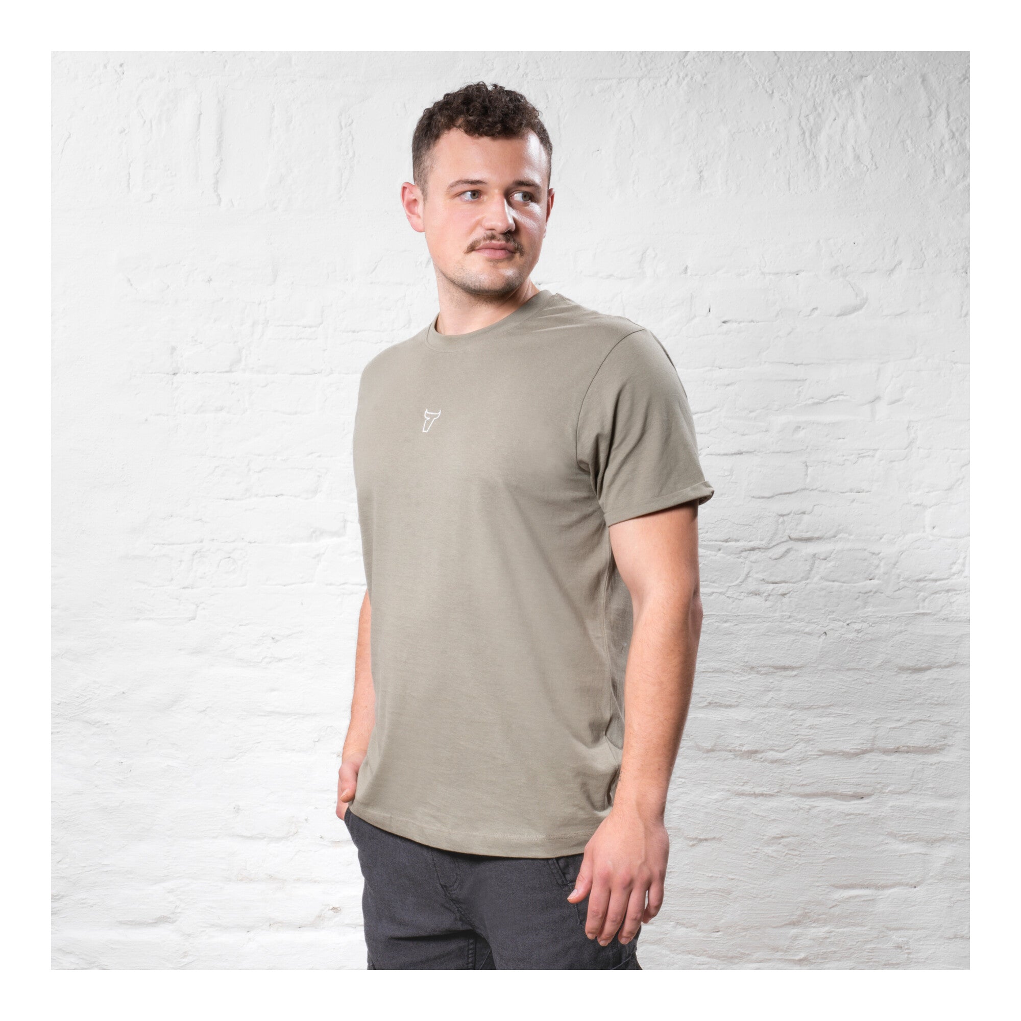 STIER T-Shirt embro essential organic cotton M olive