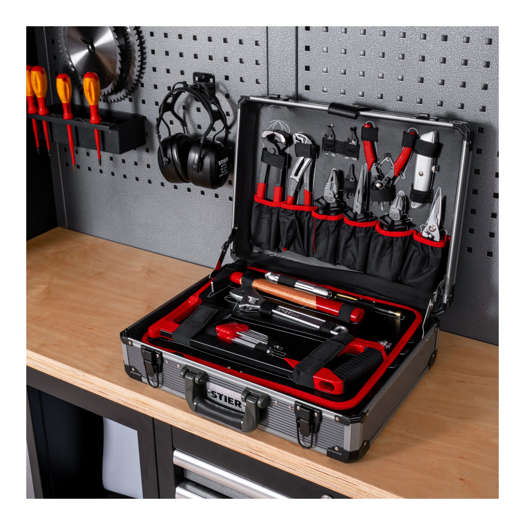 STIER Universal Werkzeugkoffer 144 teilig bestückt Werkzeug Koffer aus Aluminium