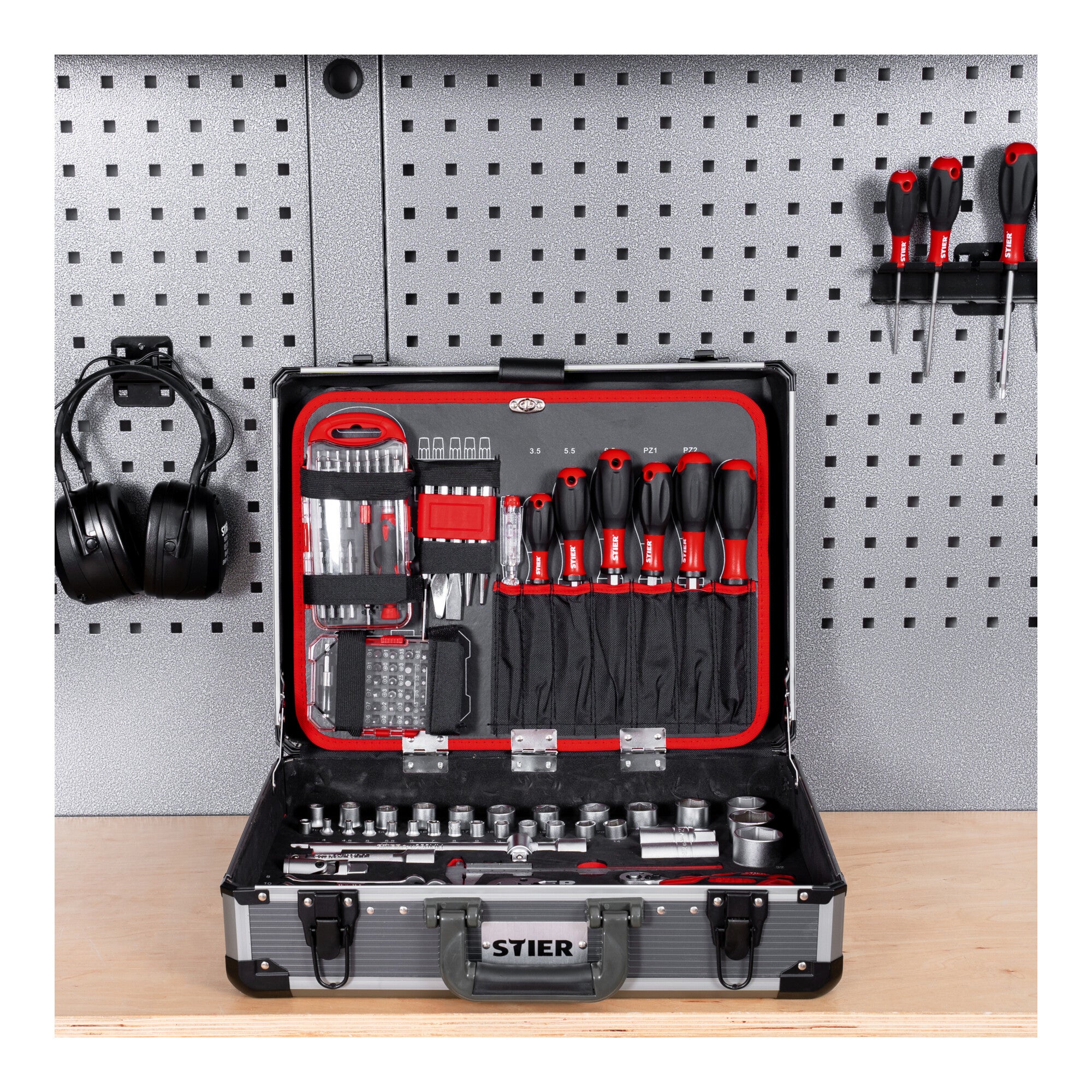 STIER Universal Werkzeugkoffer 144 teilig bestückt Werkzeug Koffer aus Aluminium