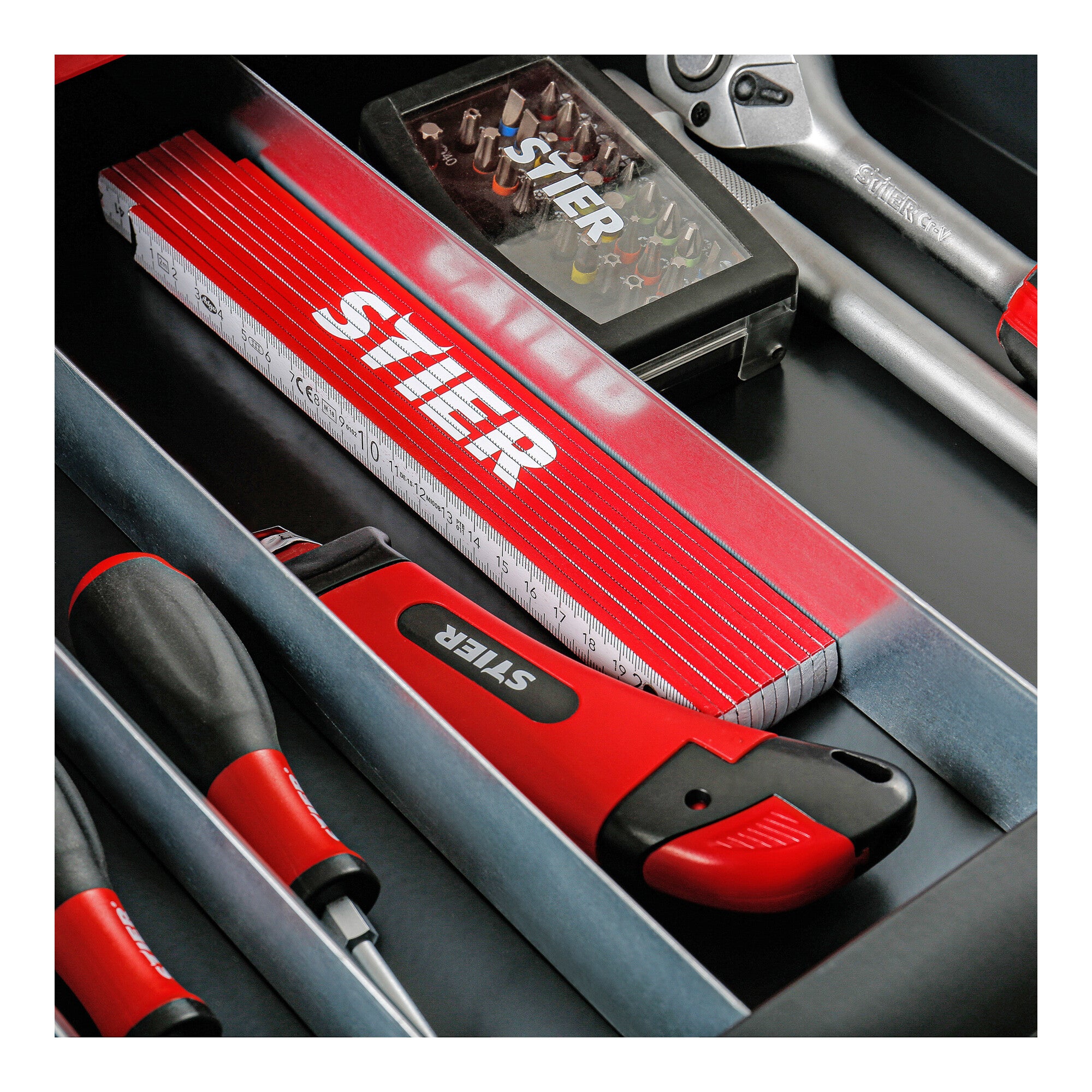 STIER Zollstock 2 m Länge aus Buchenholz 10 Glieder 90° und 180° Raster